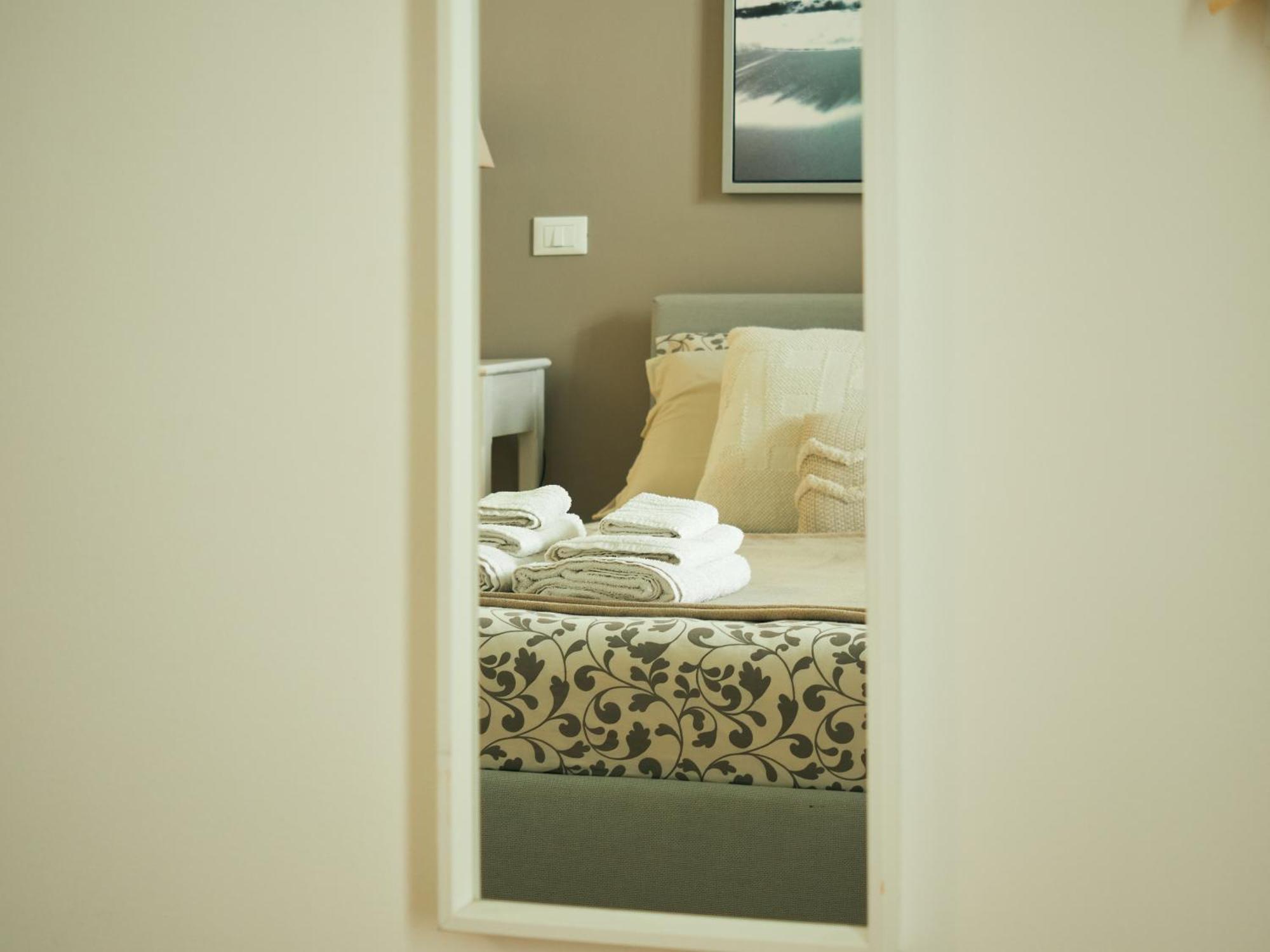 Hotel Sea View Life Carini Esterno foto